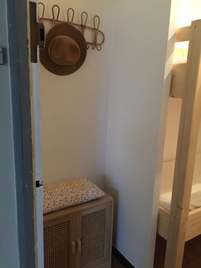 Studio Cabine,4 Personnes ,Renove,Au Calme,200 M De La Plage,Parking Prive Сет Экстерьер фото