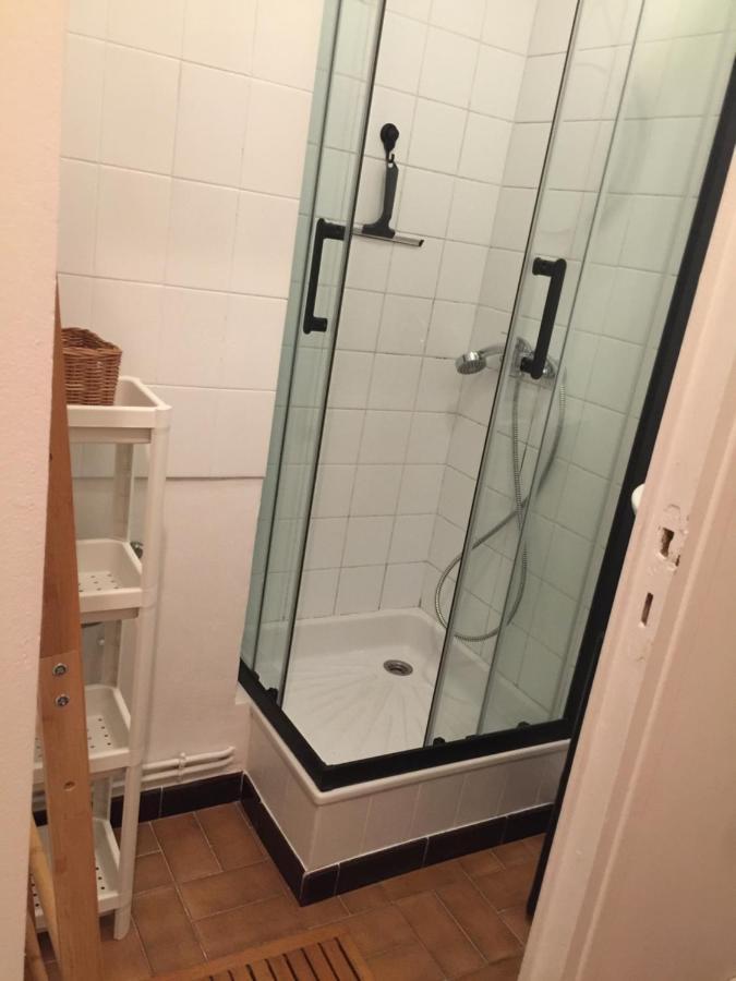 Studio Cabine,4 Personnes ,Renove,Au Calme,200 M De La Plage,Parking Prive Сет Экстерьер фото